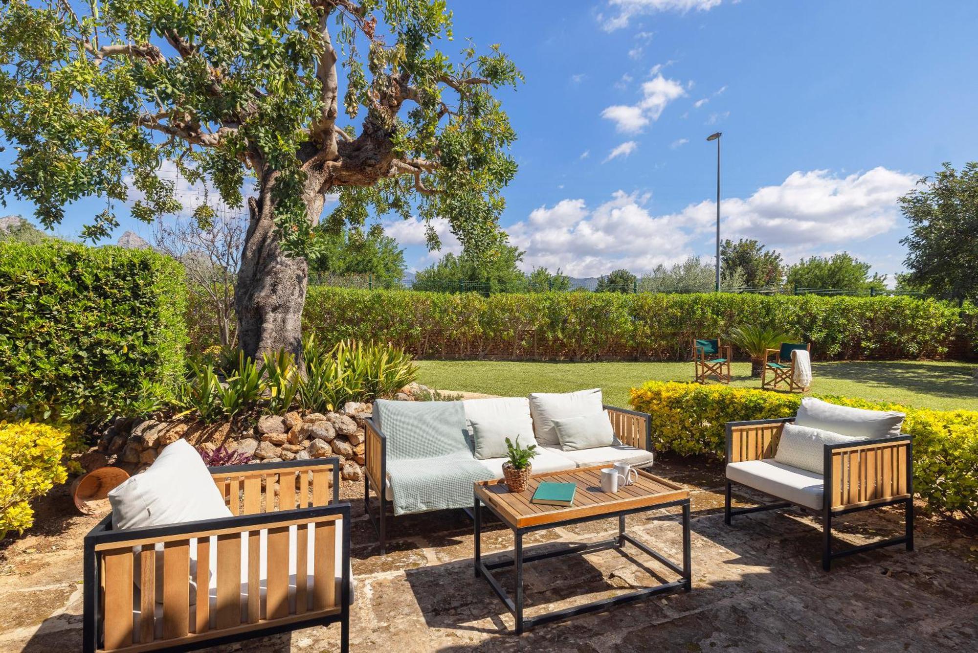Ideal House For Two Families With Pool And Barbecue Plamanyola Exterior foto